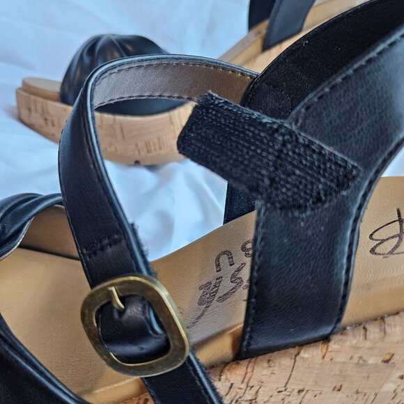 BLOWFISH MALIBU Brasha Bow Wedge Sandal Vegan Black Shoes Size 8 NEW - Picture 9 of 9